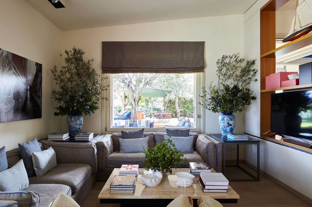 Breathtaking Beachfront Vacation Villa