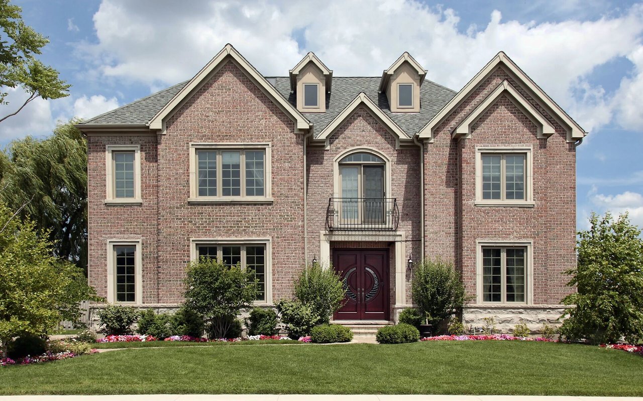 Pinnacle Court