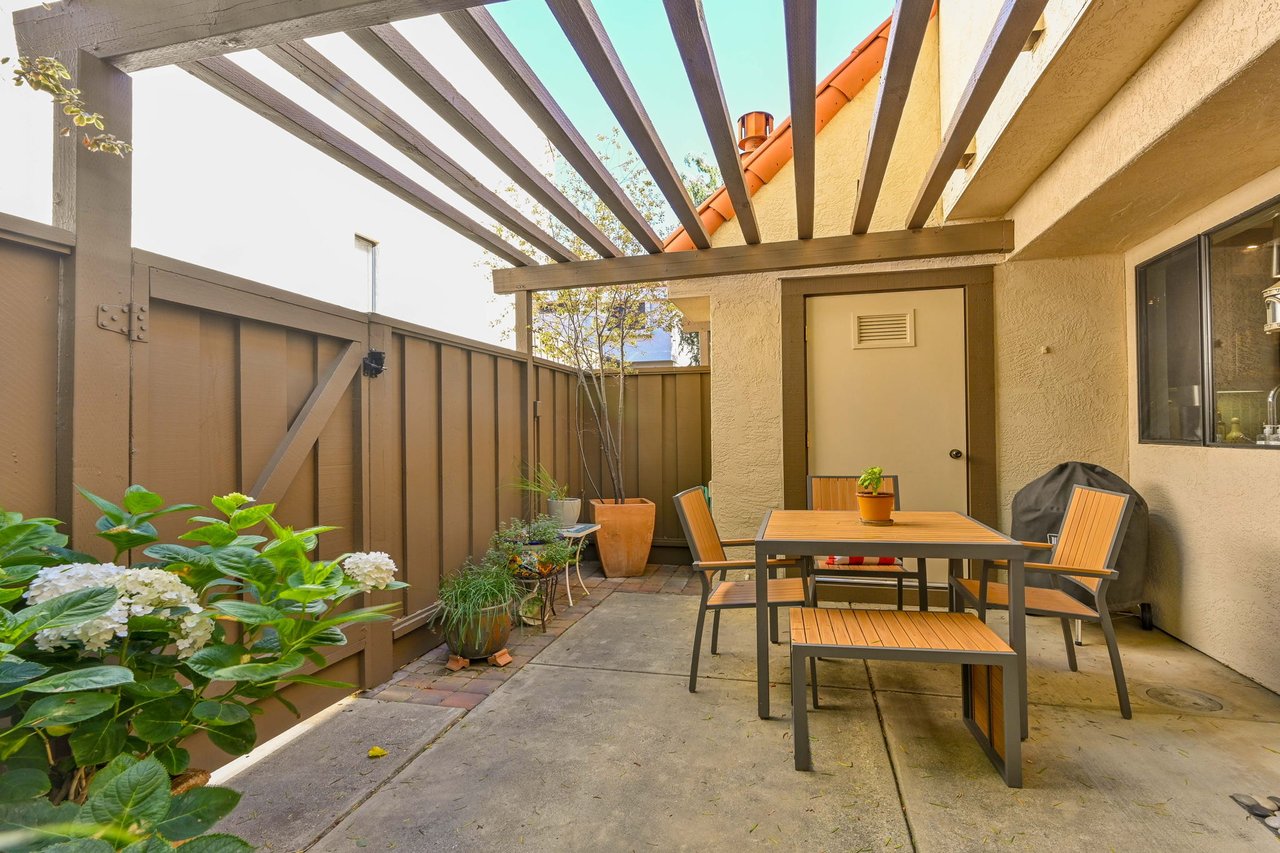 582 Churchill Downs Ct, Walnut Creek