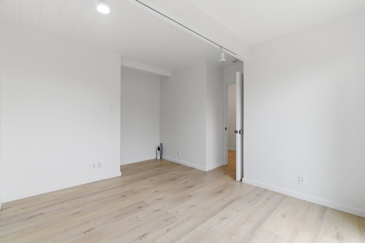 618 Sheraton Drive