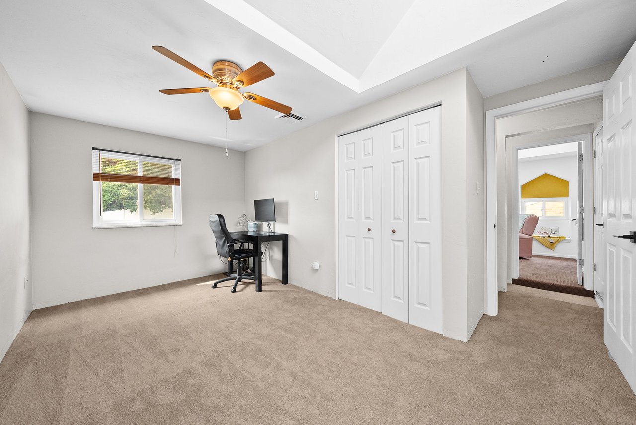 615 Lincoln Ave, Carnegie PA 15106