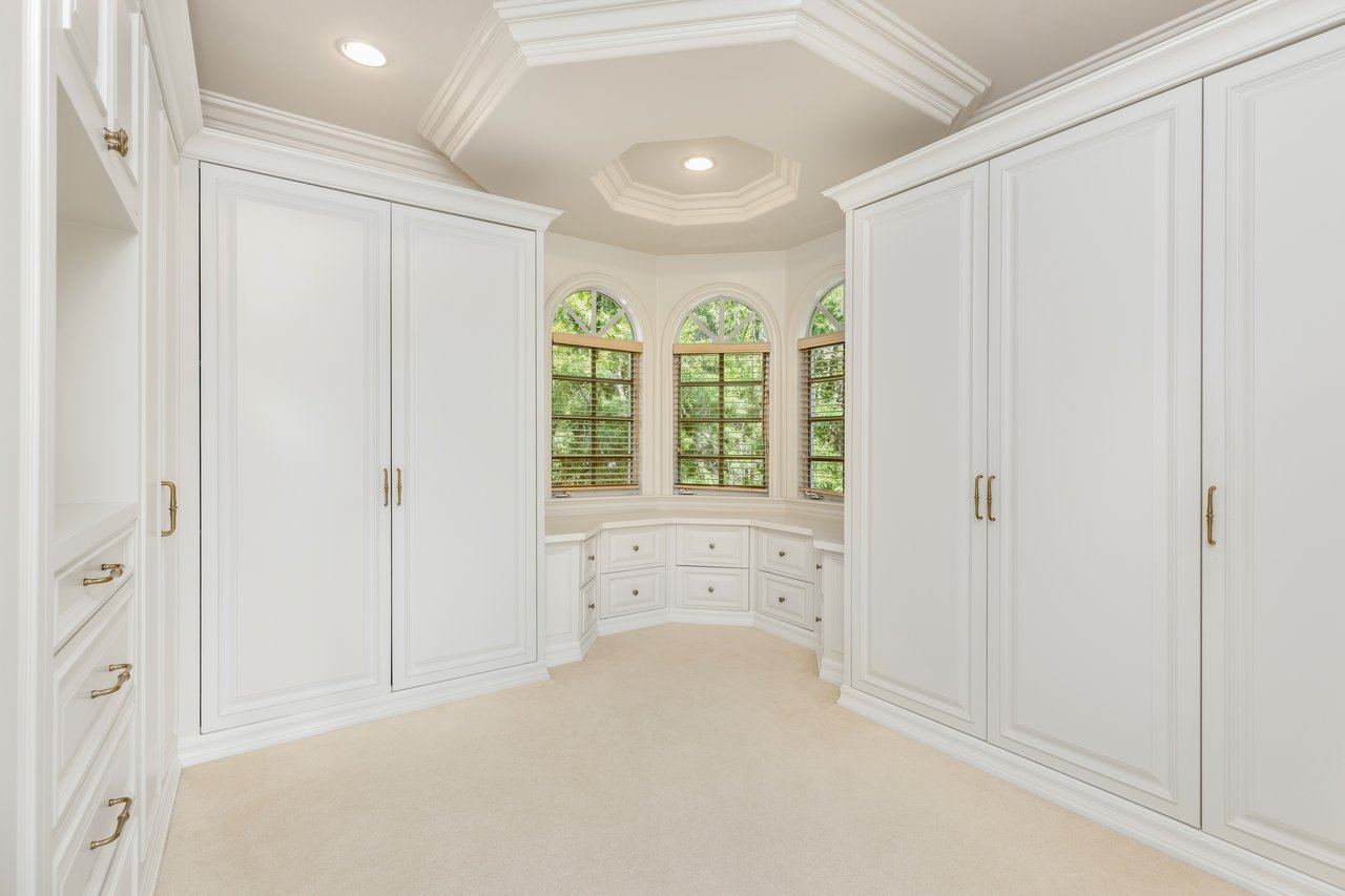 1922 Bel Air Rd