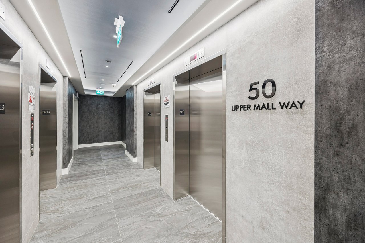50 Upper Mall Way #2109