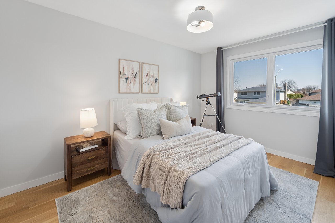 1156 Gloucester Square