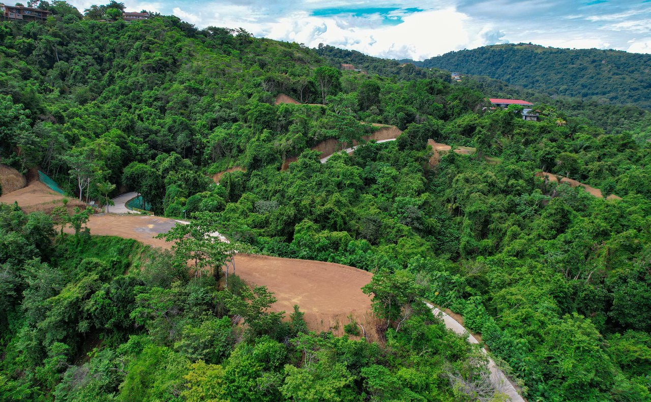 Hermosa Falls Estates Luxury Development