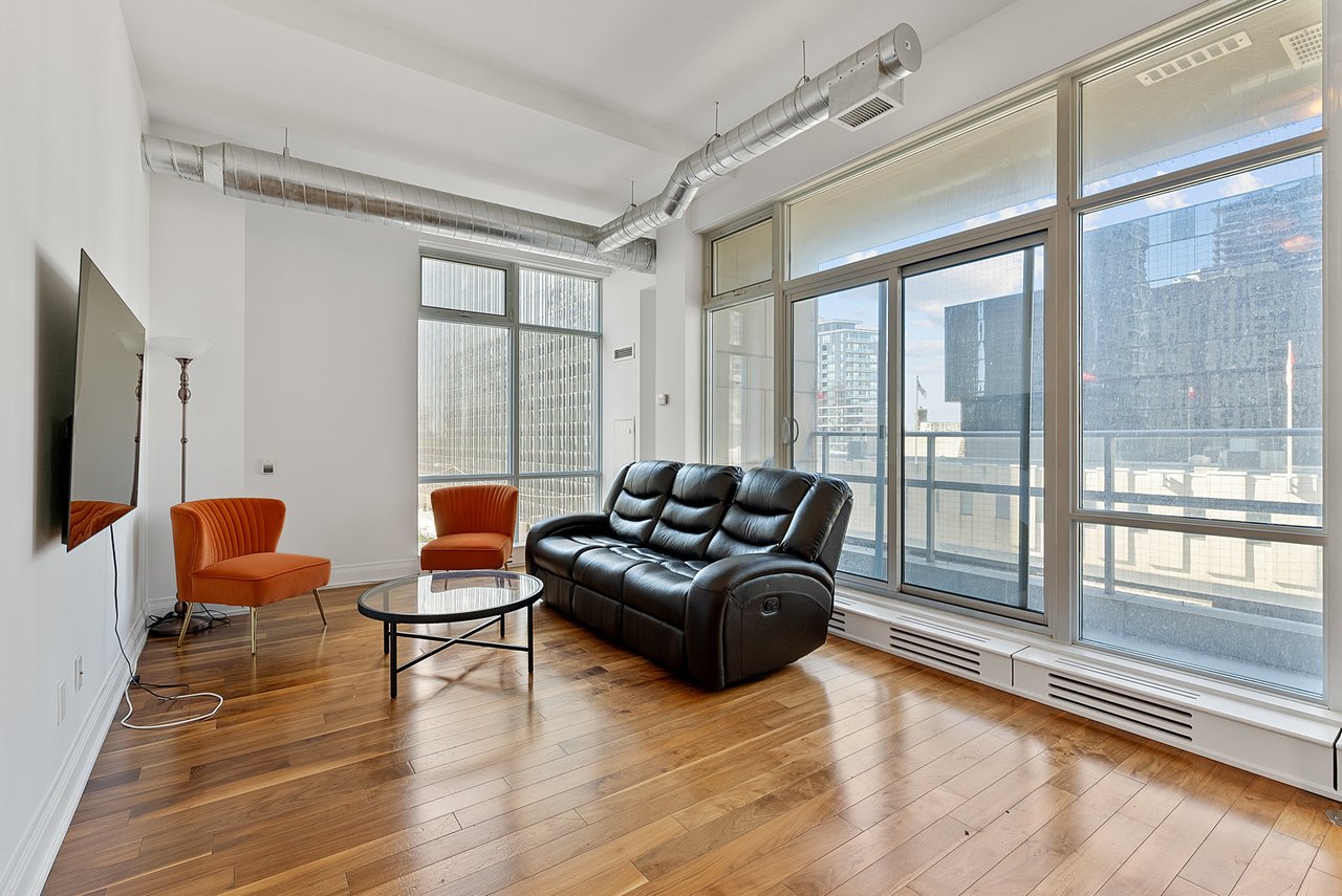 2191 Yonge Street Unit: L7