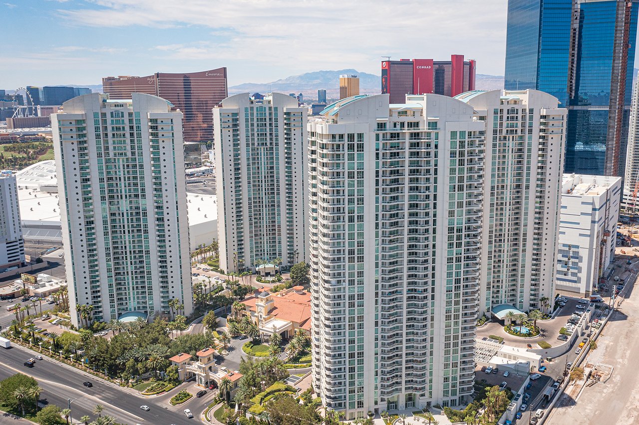 Turnberry Place