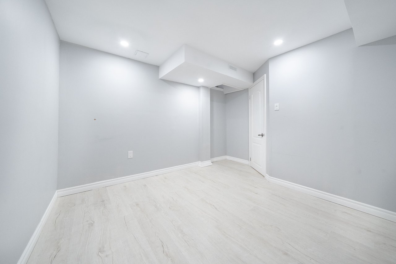 148 Devonsleigh Boulevard