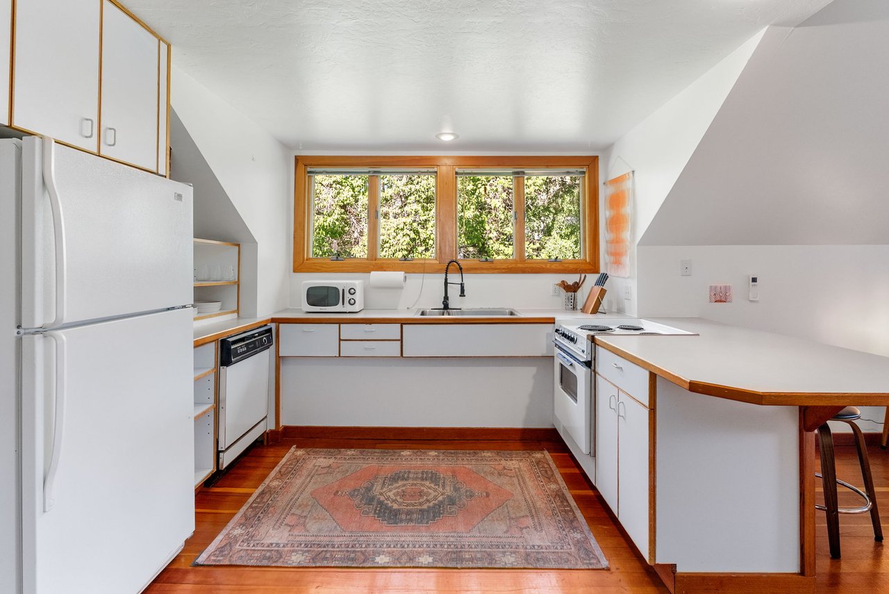 607 Cascade Ave