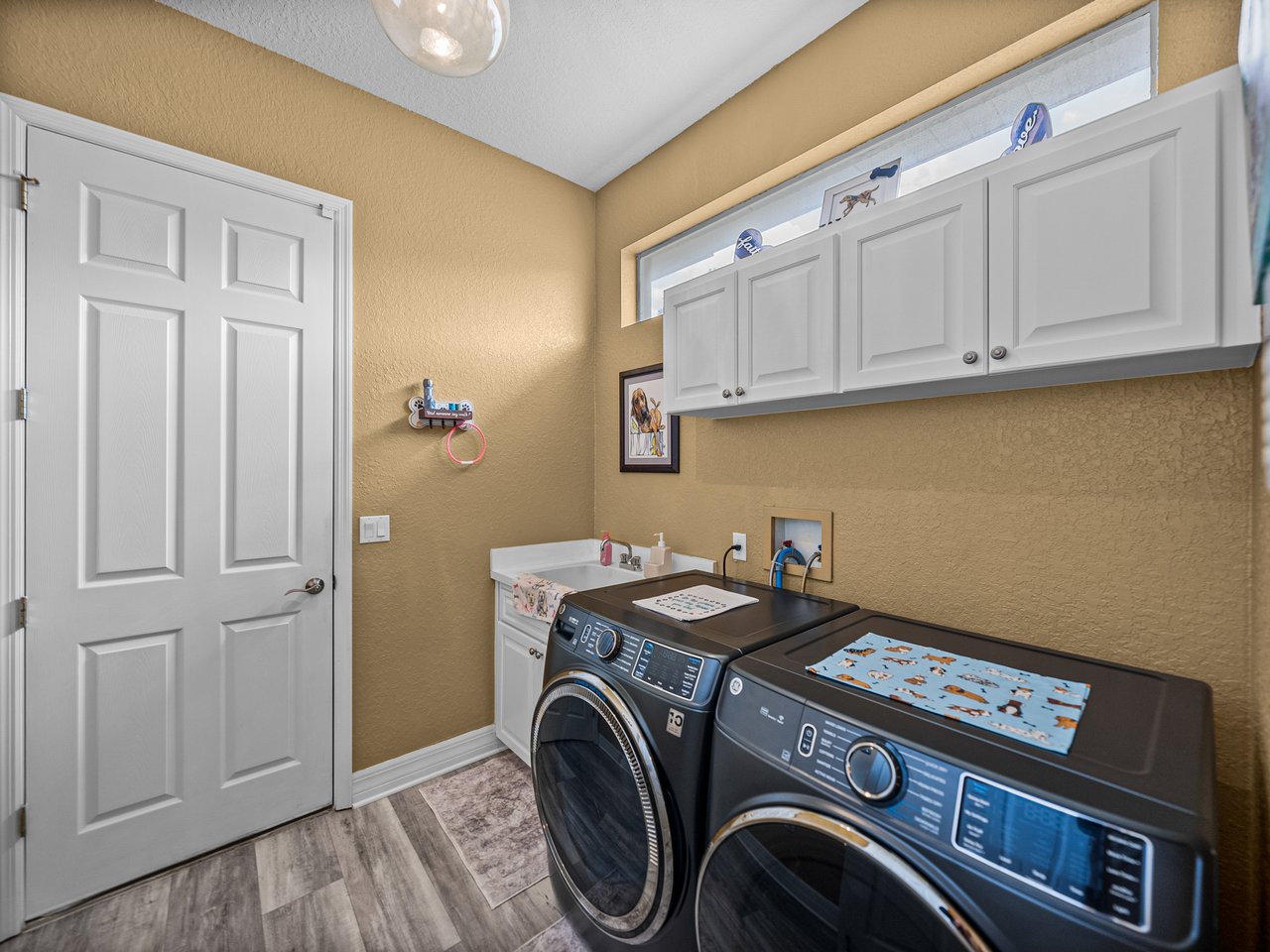 12413 WOODLANDS CIR