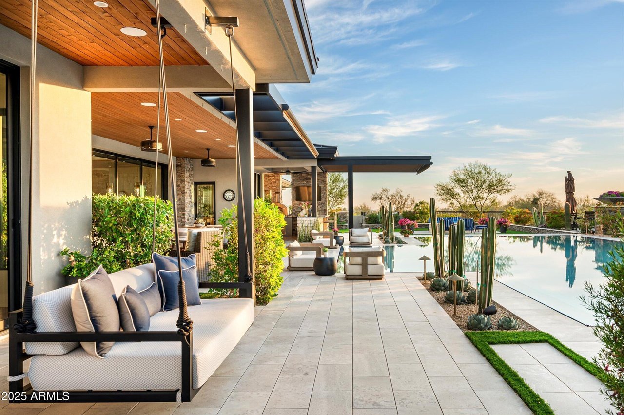 8328 E WHISPER ROCK TRL