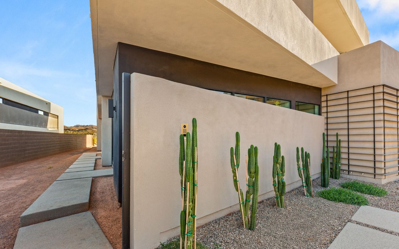 25 Canyon Bay Drive