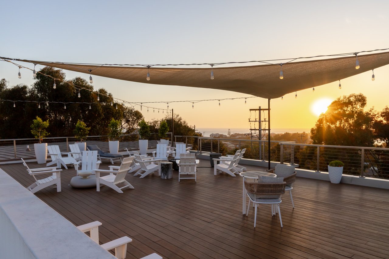  Downtown Carlsbad Coastal Residence 