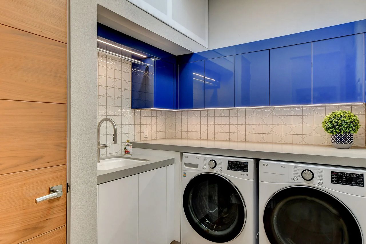 Modern Model Home for Sale in MacDonald Highlands