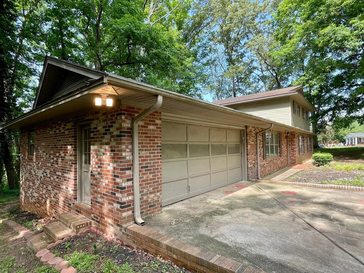 SOLD- Discover Your Dream Home in Lakewood Heights, 318 Hillandale Road, Liberty, SC