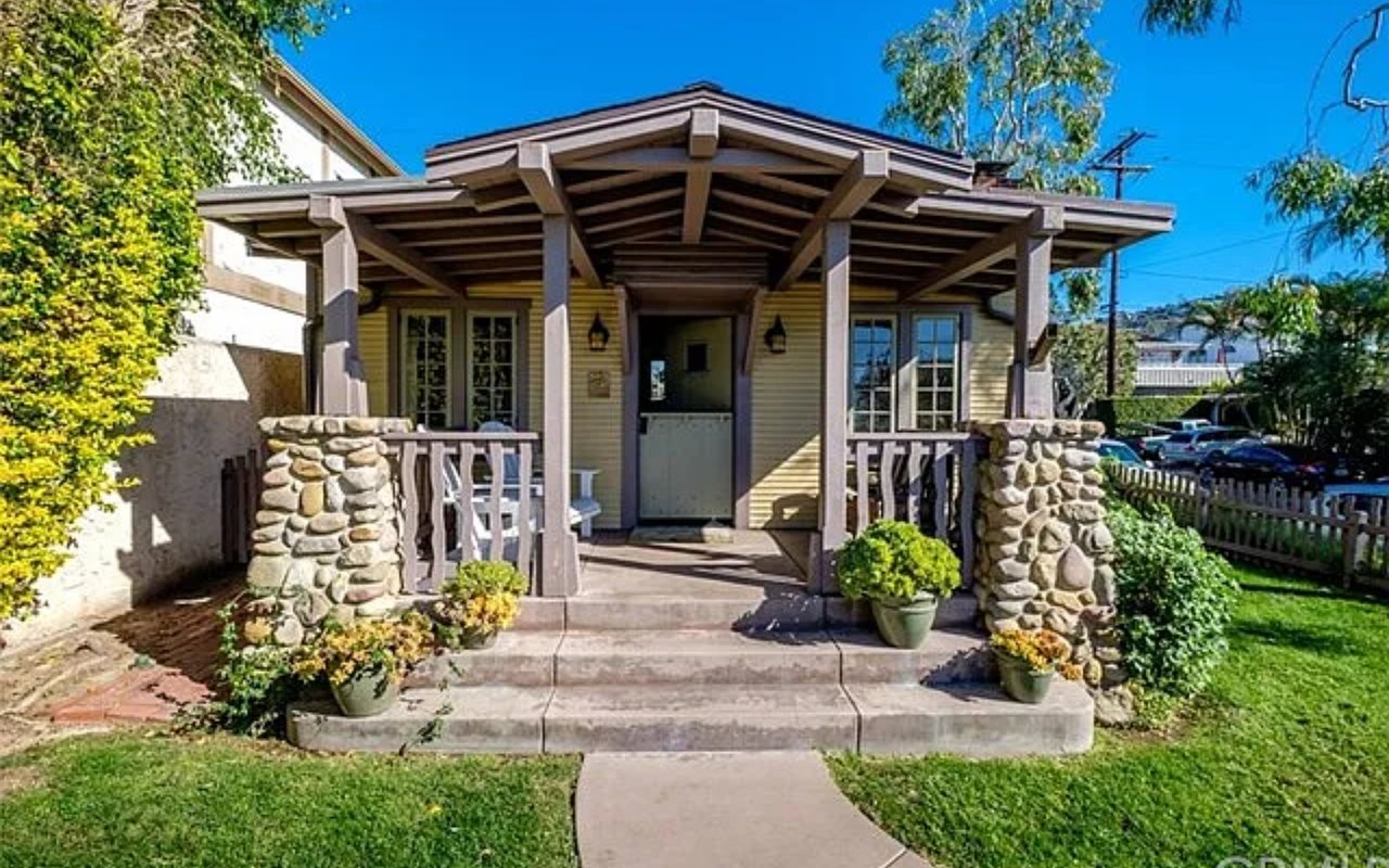 1390 Glenneyre Street, Laguna Beach