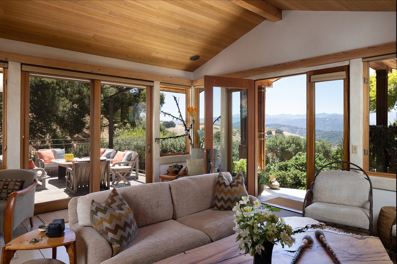 Private Hilltop Sanctuary