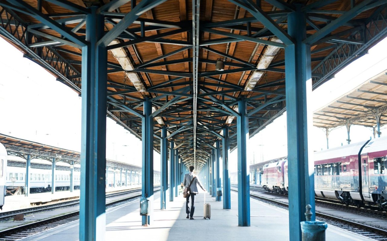 Hidden Perks of Living Near the Bellevue Light Rail: Walkability, Convenience, and More