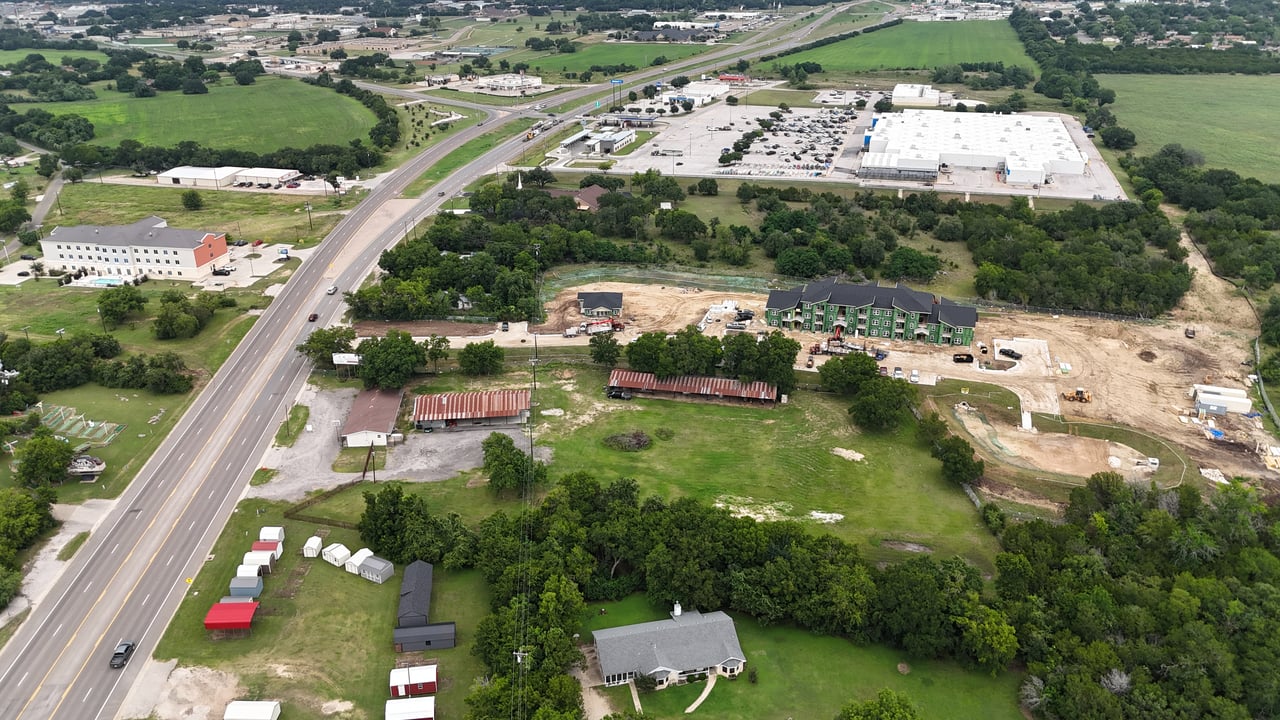 2913 S Hwy 36