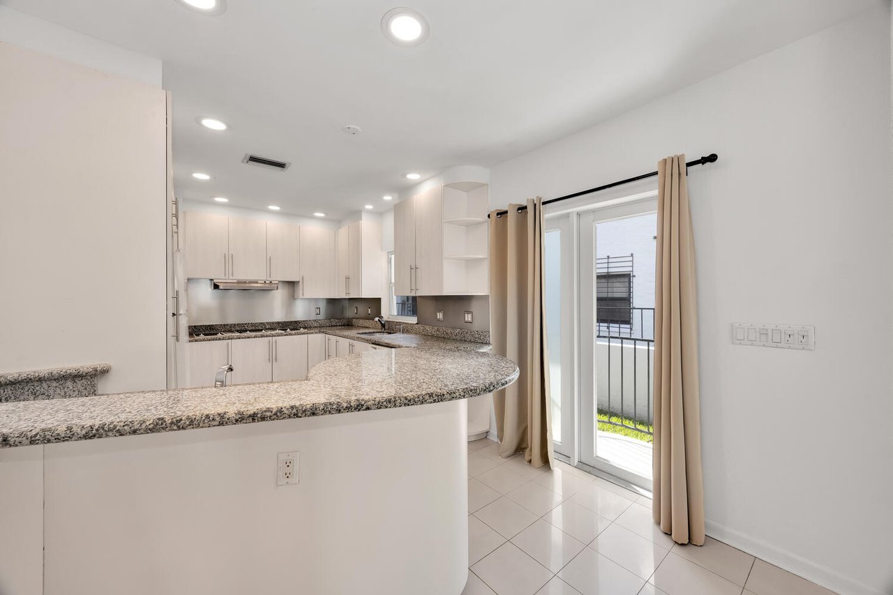 Art Deco Gem in Coral Gables
