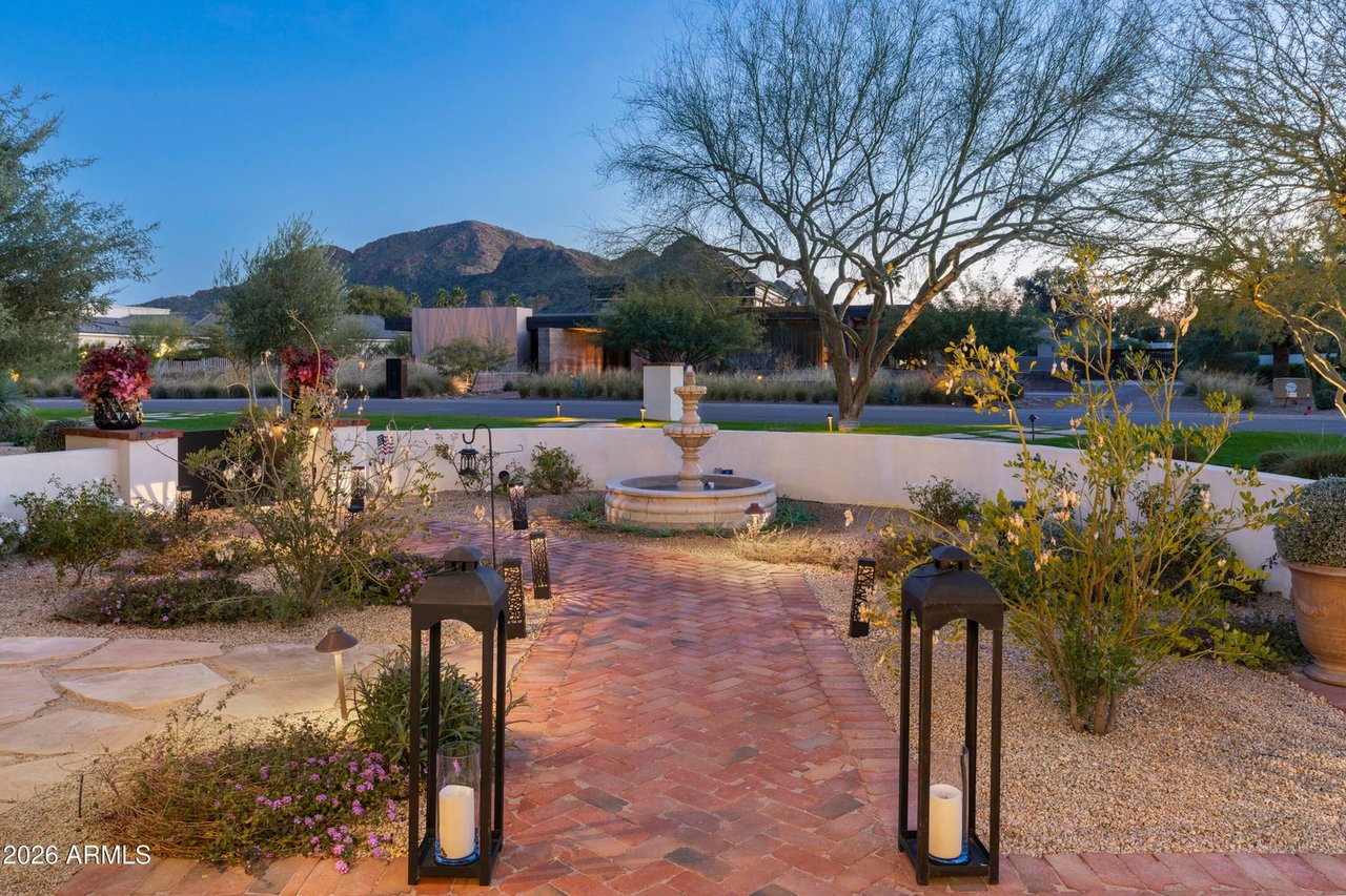 5432 E VIA DEL CIELO