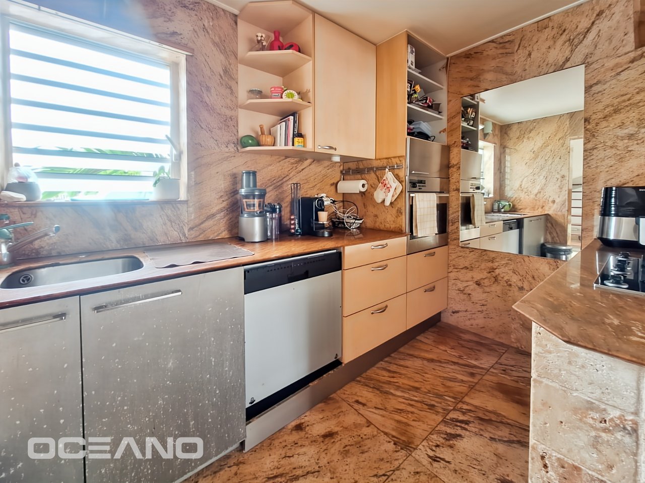 3 bedrooms Townhouse + Studio 