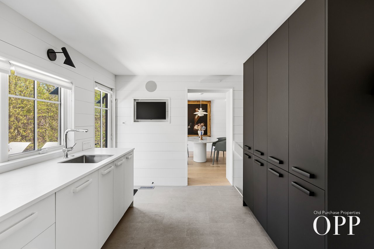 A Polished Summer Getaway