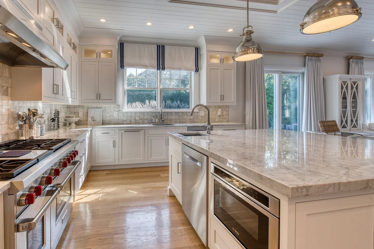 74 Sandy Hollow Rd