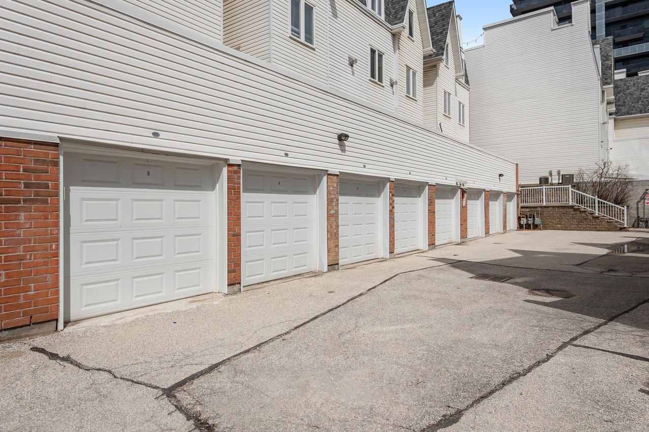 12 Sudbury St #802