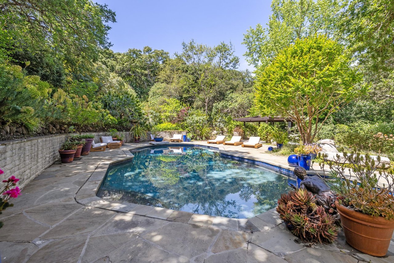 138 Bolivar LN