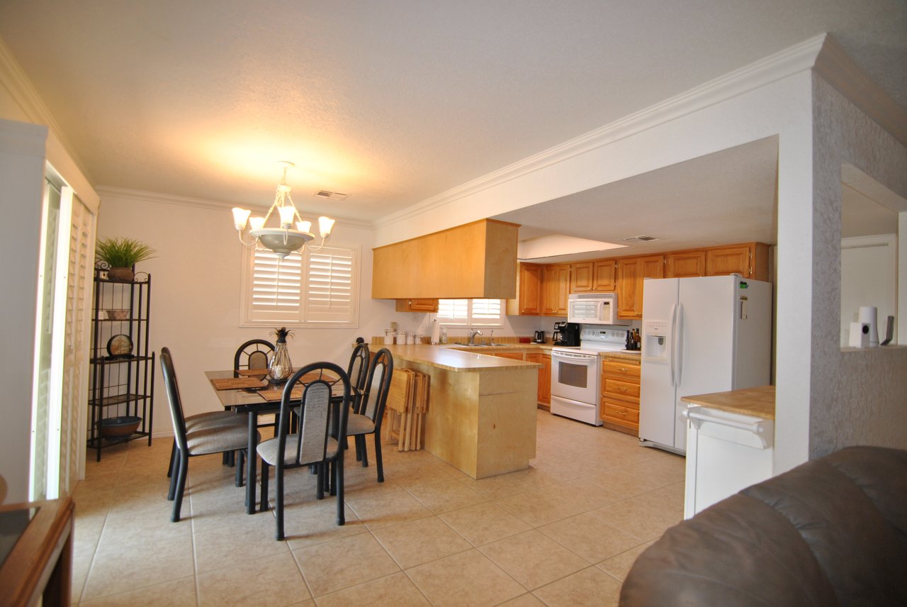 1666 Topaz Dr 