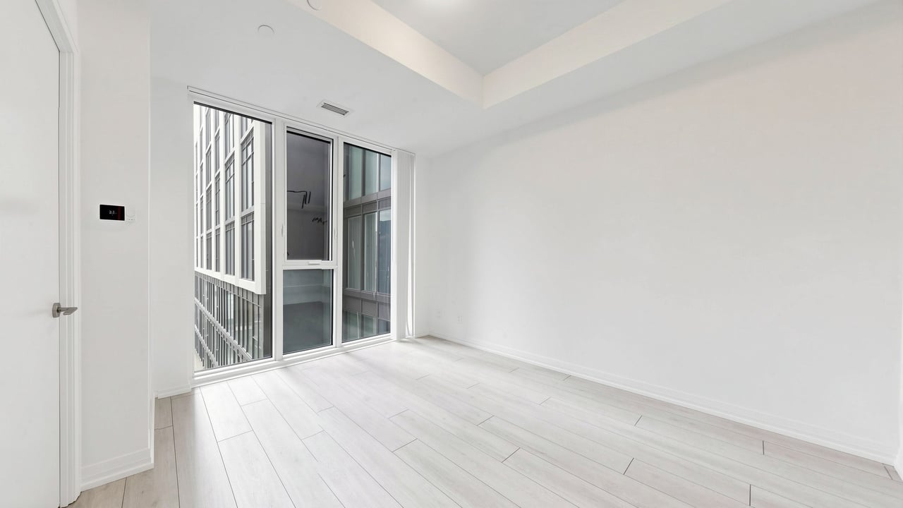 Luxury King West Residence