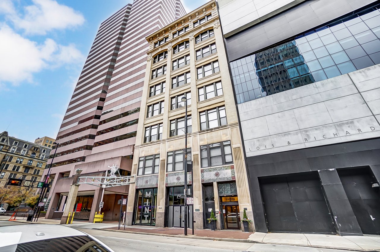 26 E 6th St. (3 units available.) #702, #802 #803