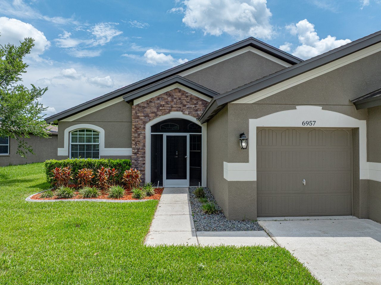 6957 BOULDER RUN LOOP