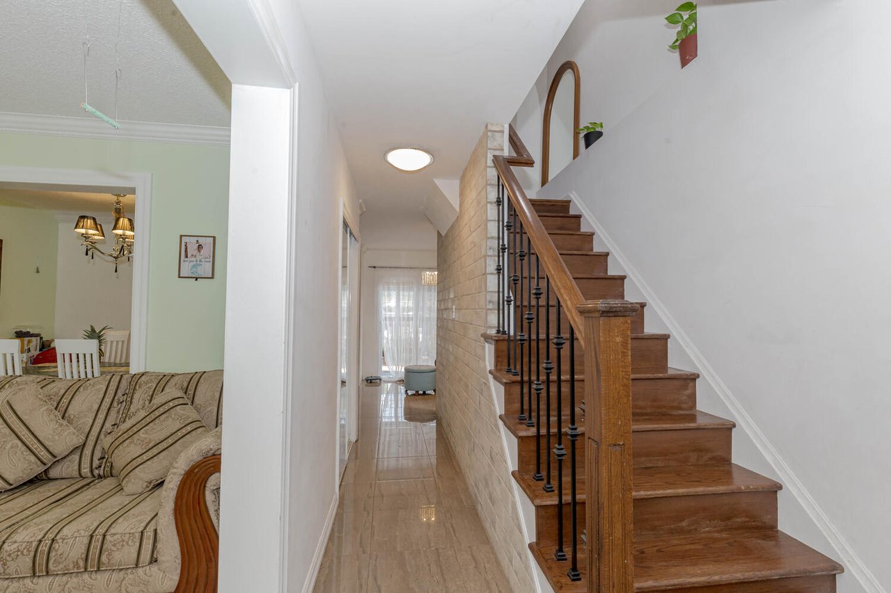 11 Glenmore Crescent