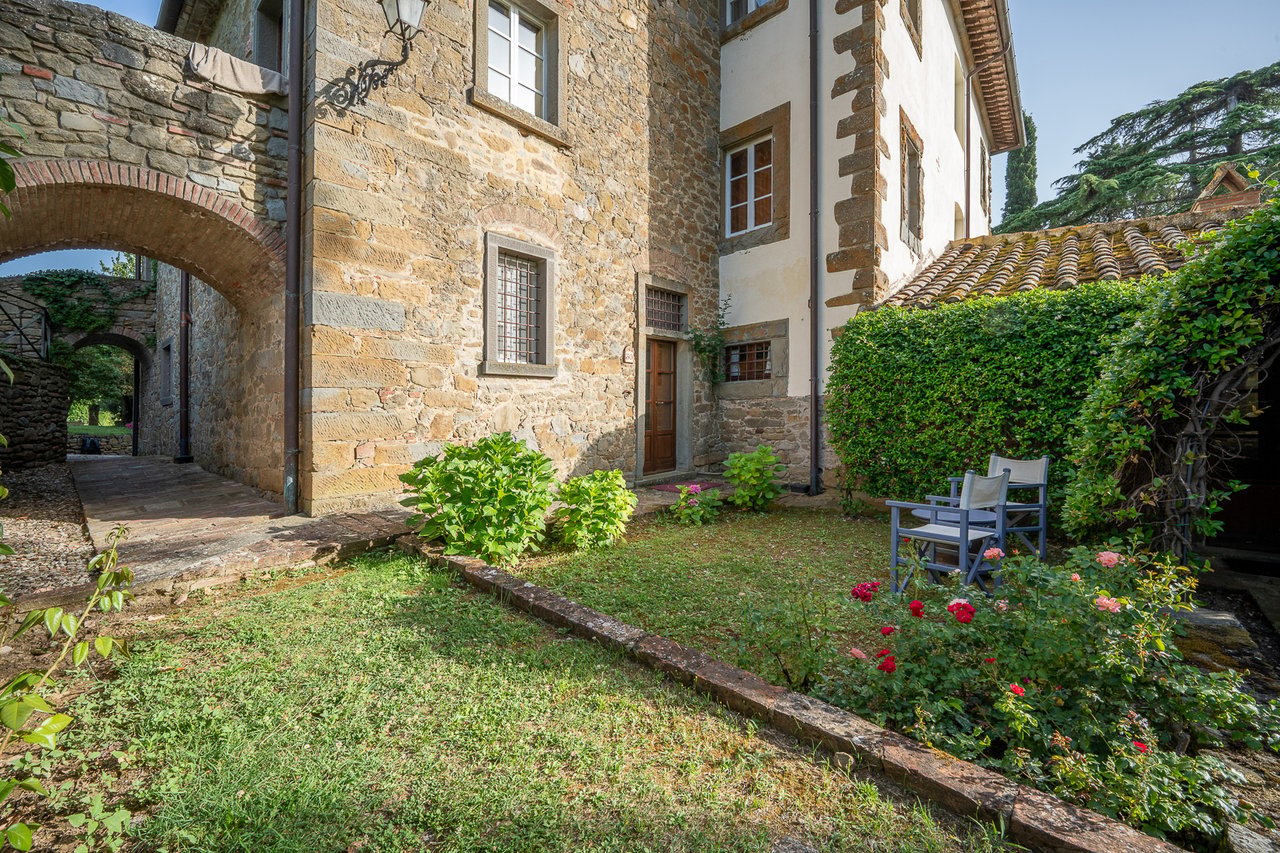 VILLA MECENATE