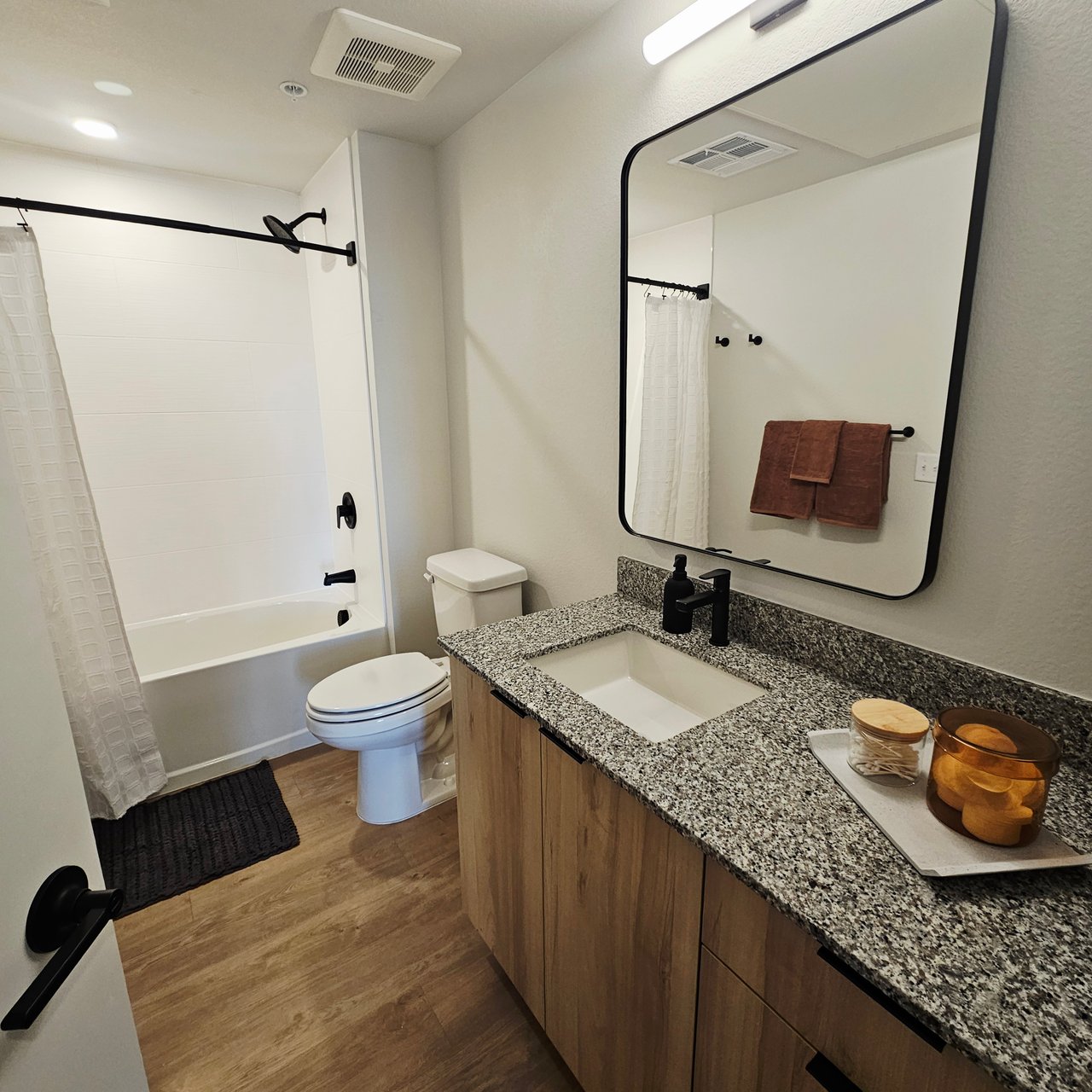 Brand New 1 Bed 1 Bath Apartment Longmont 