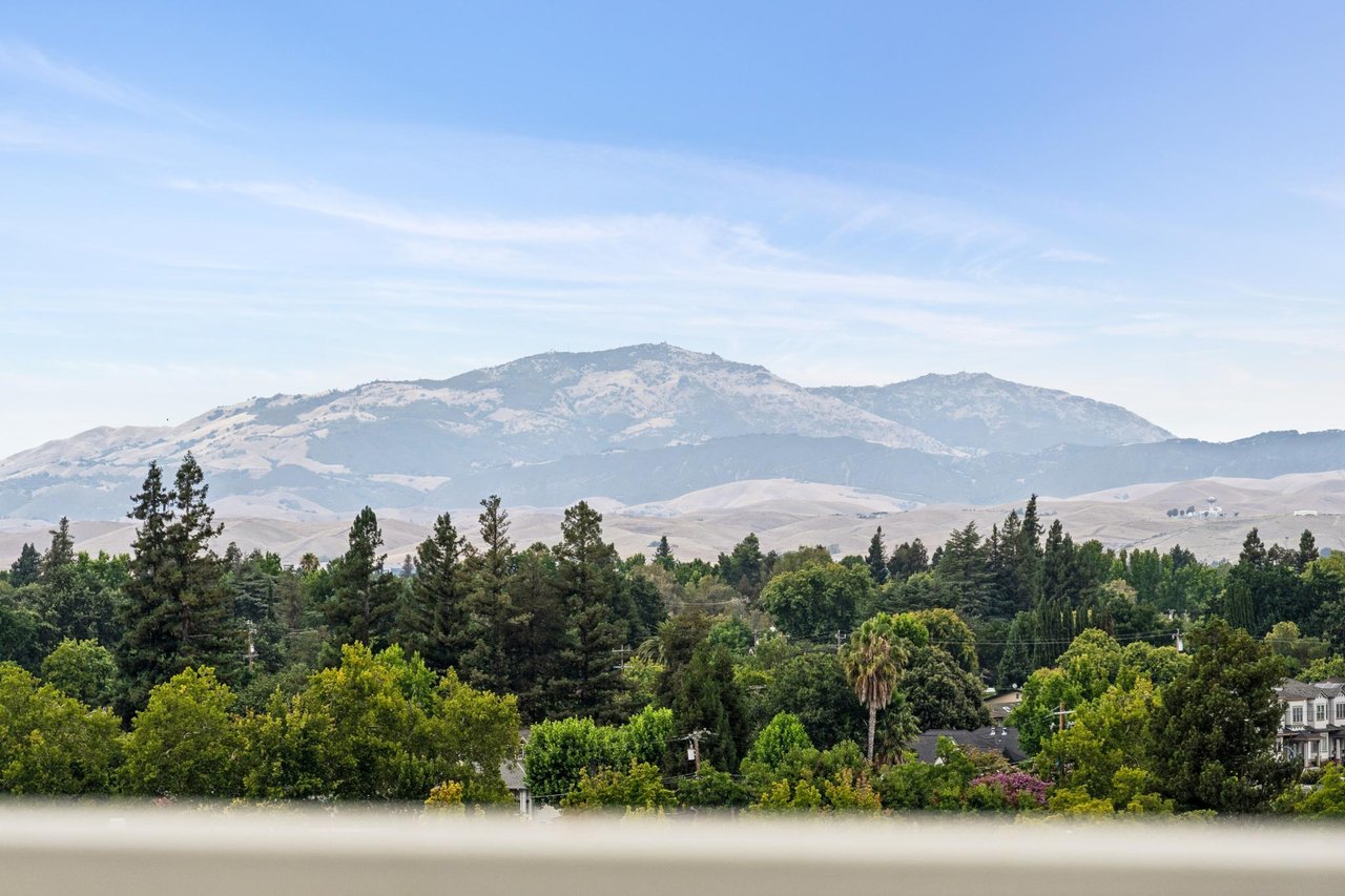 5075 Monaco Dr.