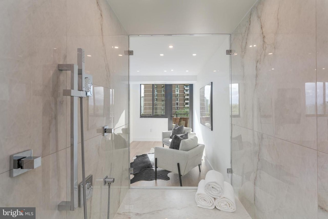 4550 N Park Ave #605