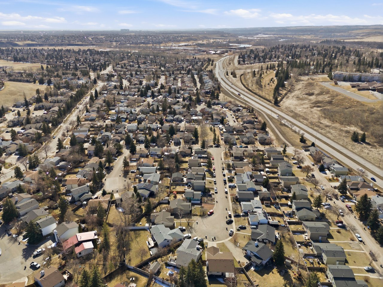 559 Deerpath Court SE