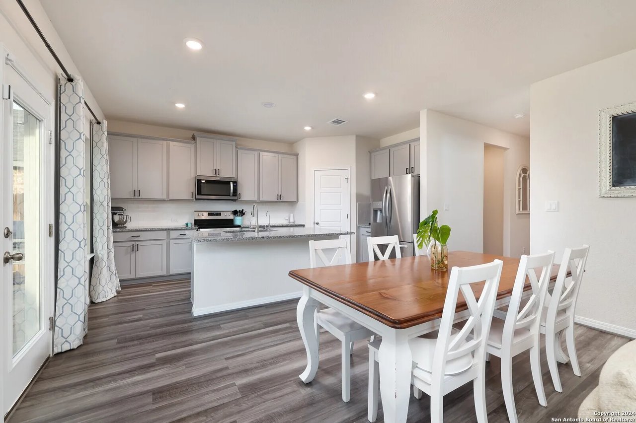 3051 Mondavi Crst