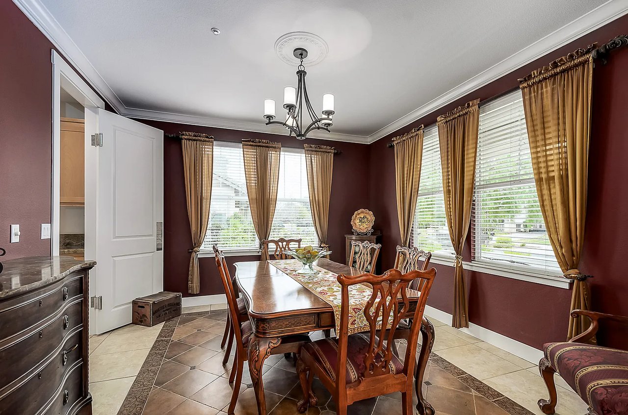 2745 Kellogg Loop