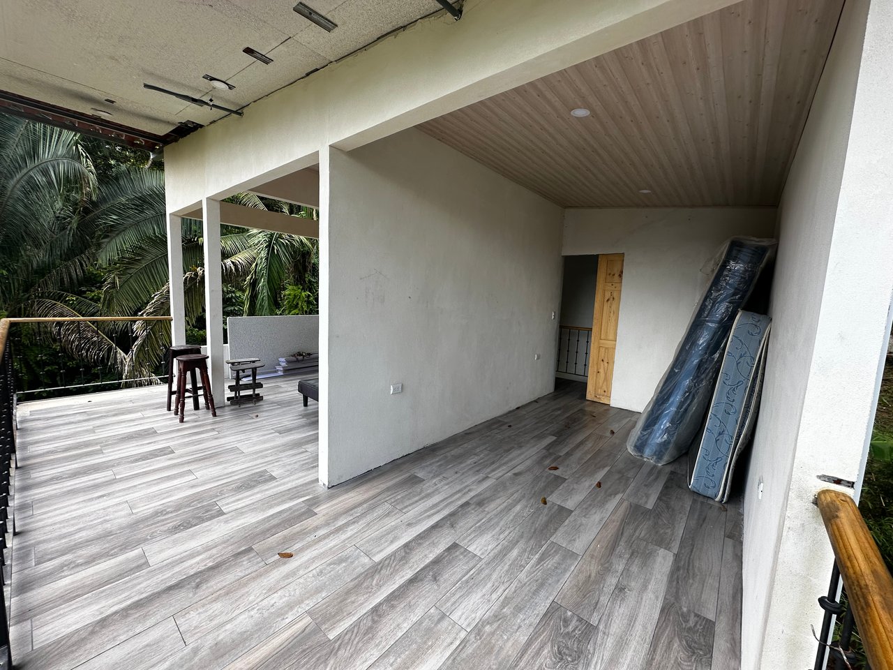Investment Opportunity in Playa Hermosa – Fixer-Upper with Great Potential!