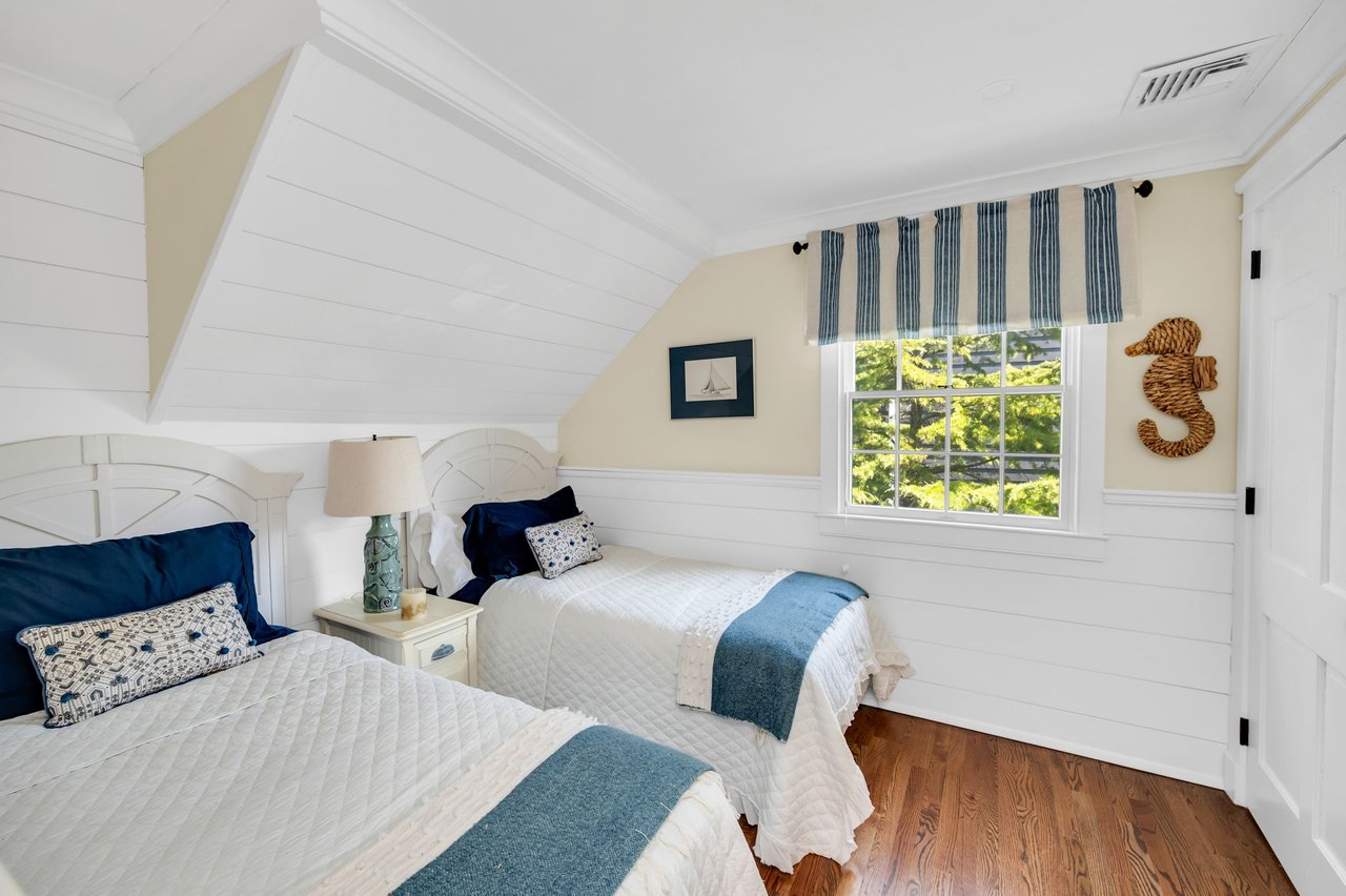 Exclusive Curtis Point Home with Pool