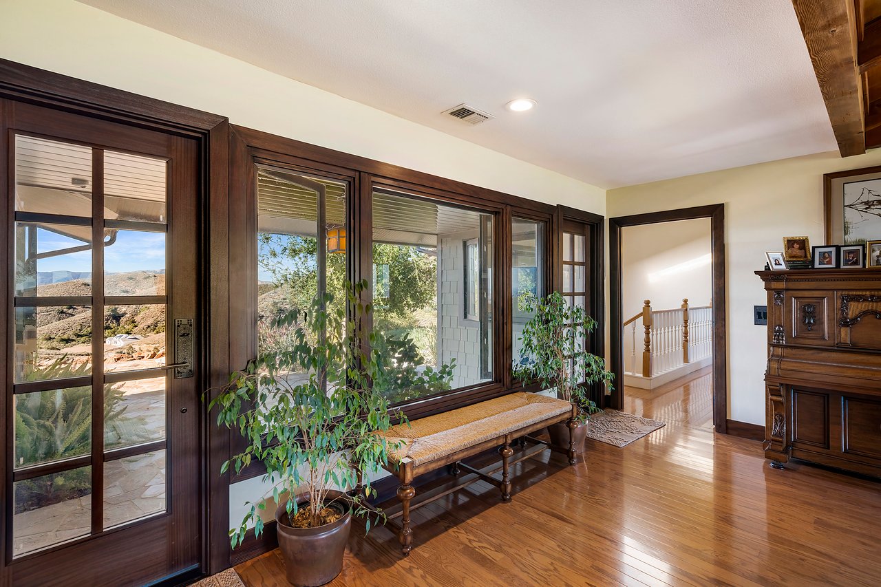 41005 Valle Vista