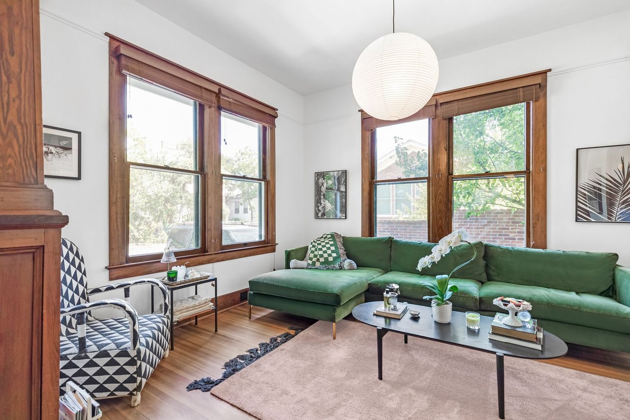 The Clarkesville Manor