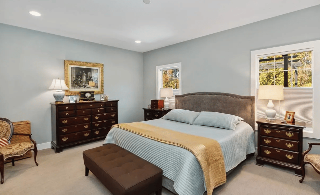 2001 Dempster Dr