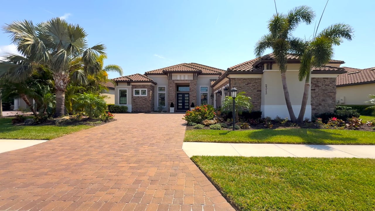 5313 Greenbrook Drive, Sarasota, FL 34238