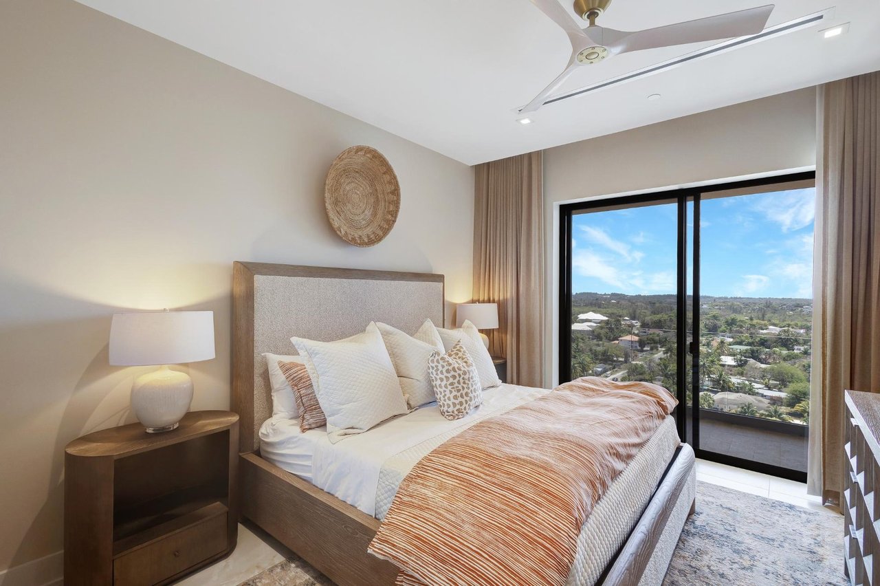 Aqualina Beach Front Apartment, 1103 