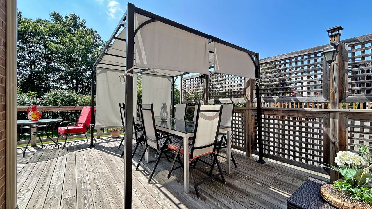 559 Valley Vista Dr